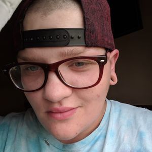 Meet your Posher, Max